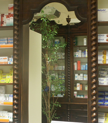 Retro Farmacia (scorcio): clic per ingrandire l